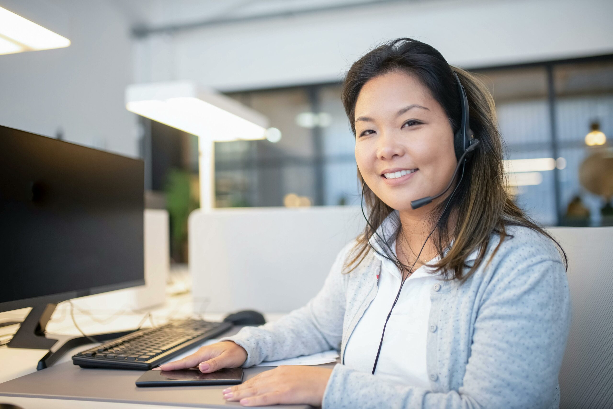 How-Does-AI-Enhance-Customer-Engagement-scaled